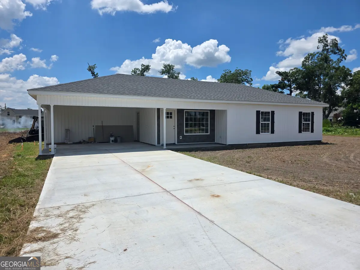 42 Fourth Avenue, Hazlehurst, GA 31539 - #1