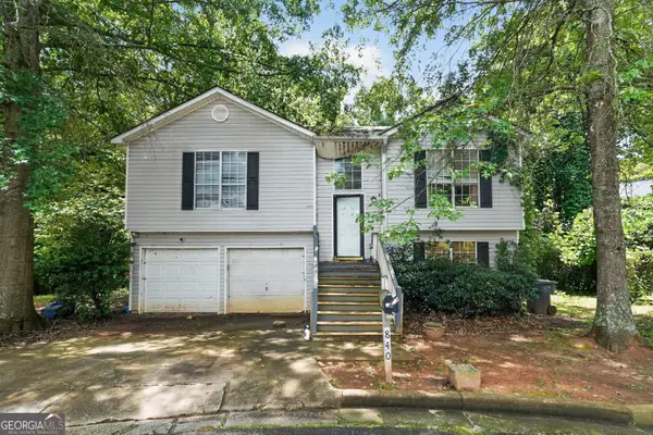 840 Tradd Court, Stone Mountain, GA 30087