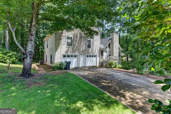 3724 Summit Drive Nw, Acworth, GA 30101