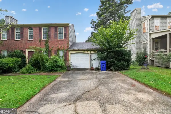585 Woodcrest Manor Drive, Stone Mountain, GA 30083