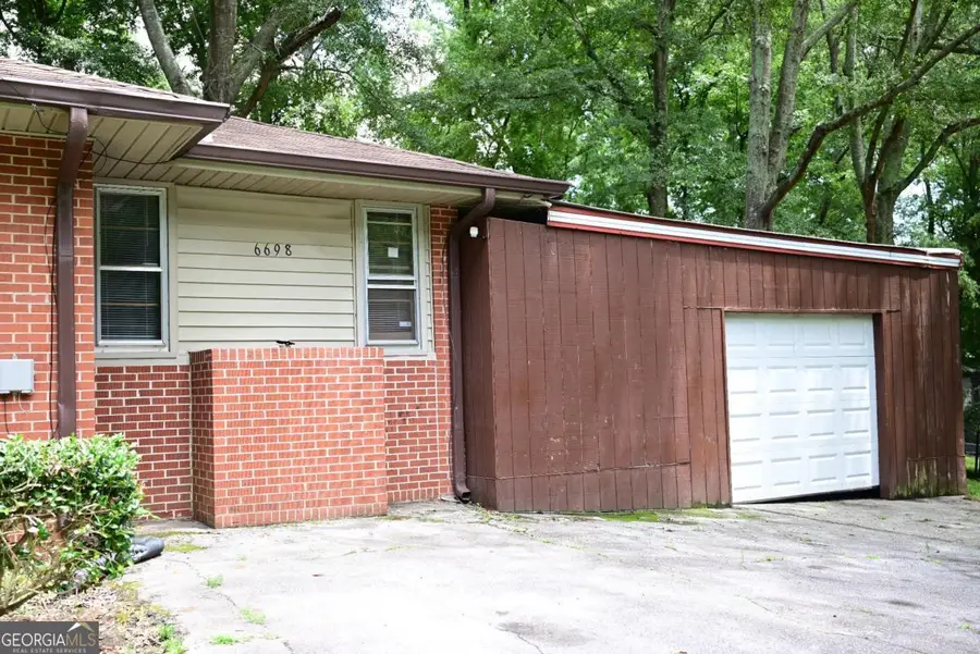 6698 Baker Drive, Lithia Springs, GA 30122 - #2