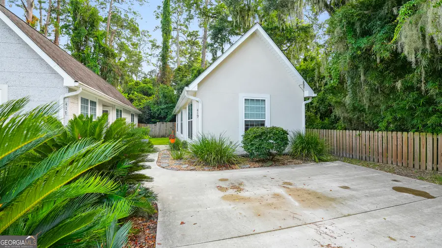 419 Palmetto Street, Saint Simons Island, GA 31522 - #2