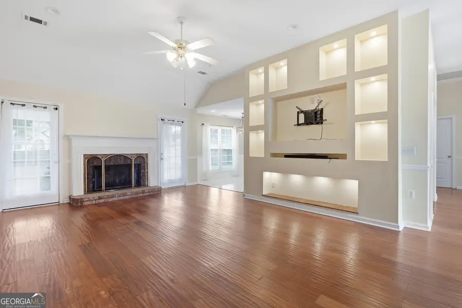 197 Young Way, Richmond Hill, GA 31324 - #3