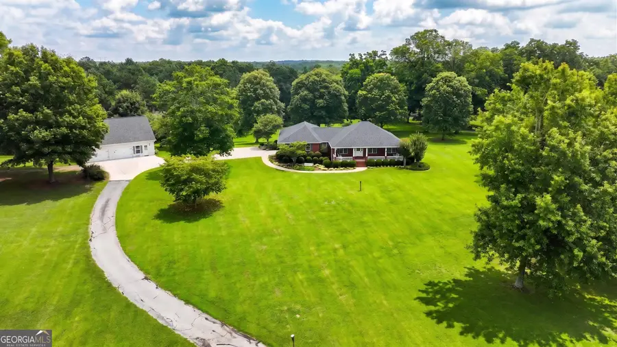 2117 W Grantville Road, Grantville, GA 30220 - #3