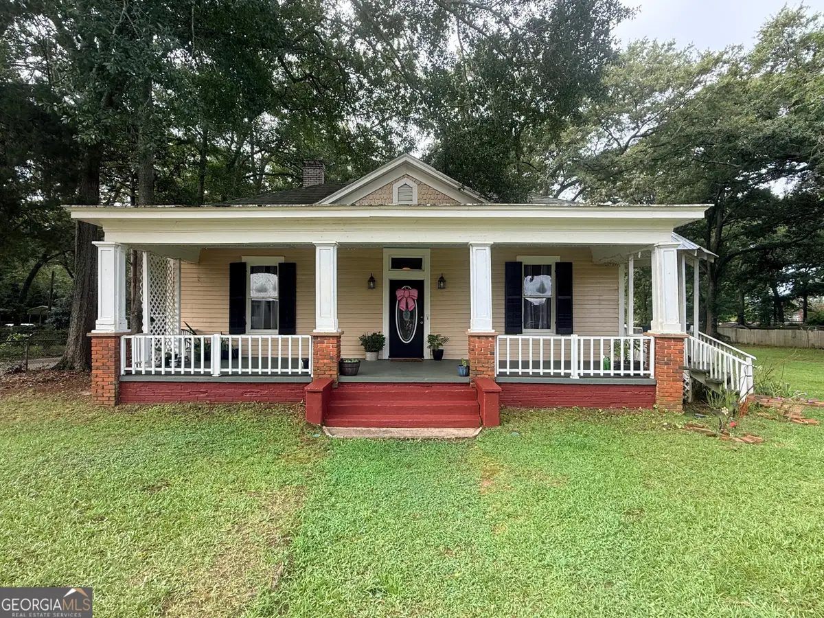 285 E Main Street, Forsyth, GA 31029 - #1