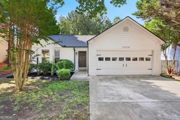 2558 Candlewood Way, Lawrenceville, GA 30044