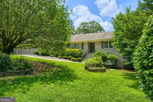1909 Lake Lucerne Way Sw, Lilburn, GA 30047