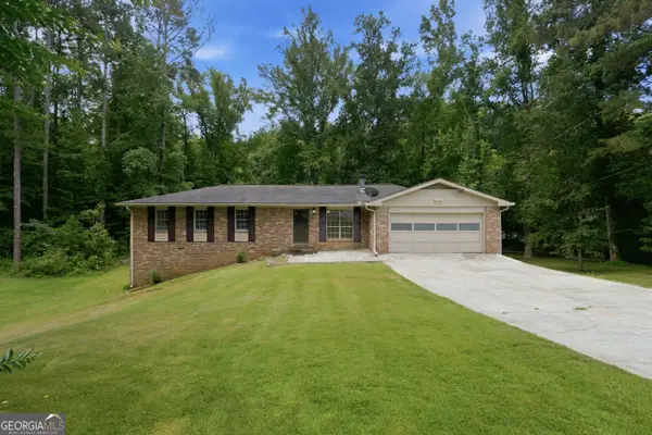 639 Cedrick Lane, Stone Mountain, GA 30087