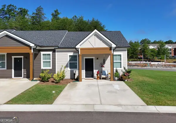 25 Grove Loop #51, Blue Ridge, GA 30513
