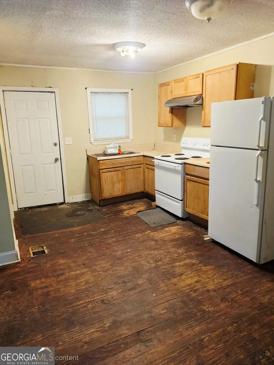 3940 Bernice Avenue, Macon, GA 31204 - #3