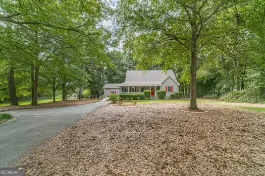 1804 Deer Ct, Monroe, GA 30656 - #1