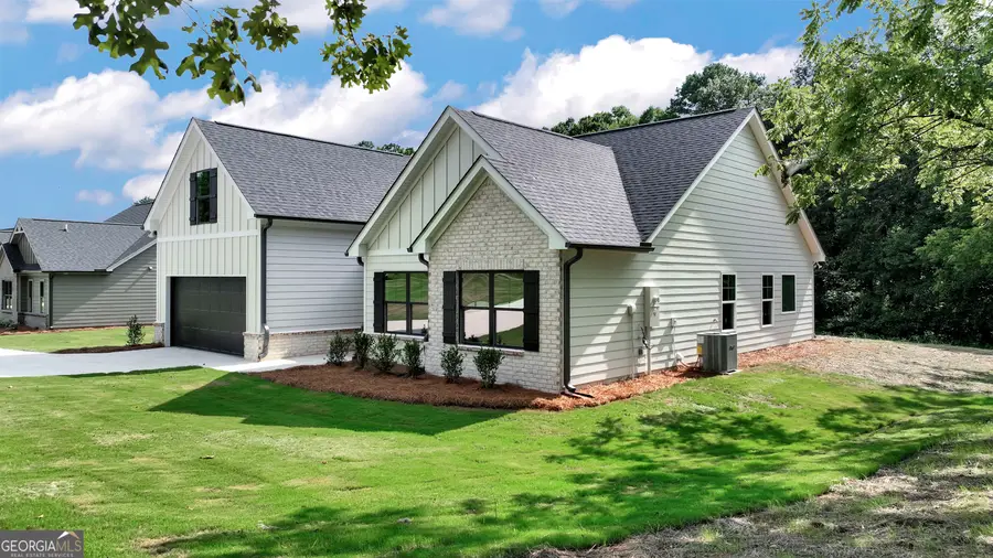 422 Myles Way, Winder, GA 30680 - #2