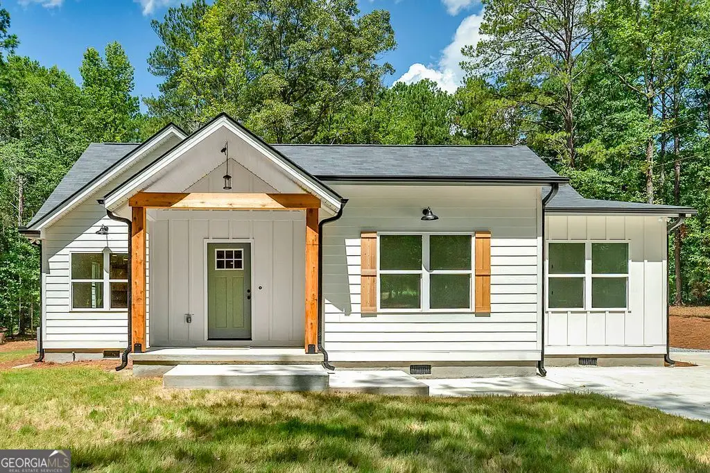 548 Barnesville Road, Griffin, GA 30224 - #1