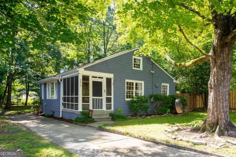 2816 Defoors Ferry Road Nw, Atlanta, GA 30318 - #2