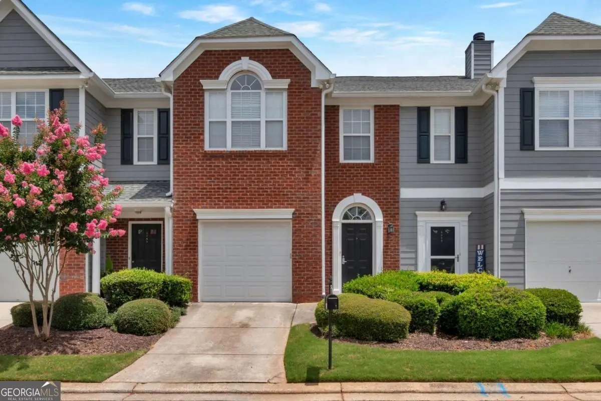 6243 Shoreview Circle, Flowery Branch, GA 30542 - #1