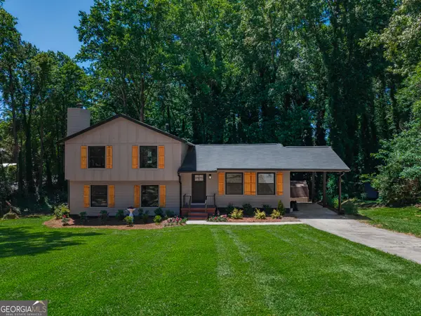 712 Overland Trail, Woodstock, GA 30189