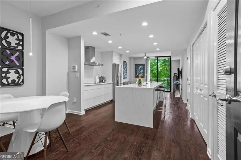 3040 Peachtree Road Nw #209, Atlanta, GA 30305 - #2