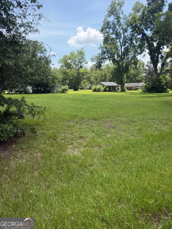 301 E Meeting Street, Adel, GA 31620