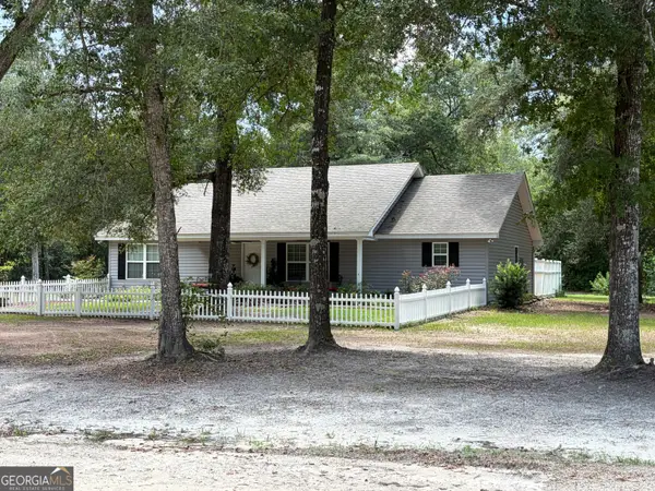325 Creekview Drive, Hortense, GA 31543