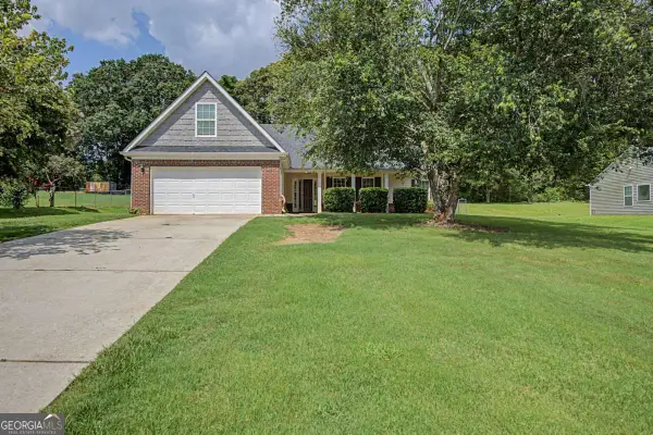 1438 Solomon Drive, Winder, GA 30680