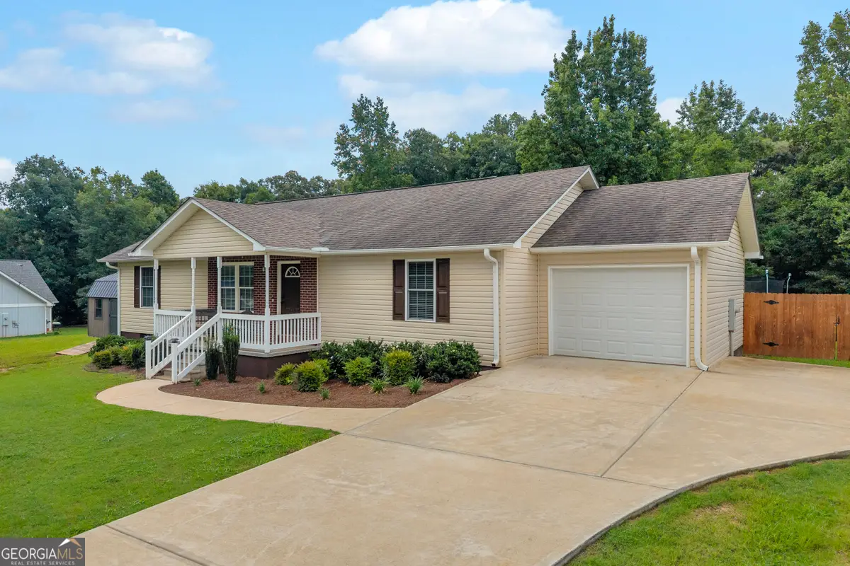 423 N Point Circle, Hartwell, GA 30643 - #1