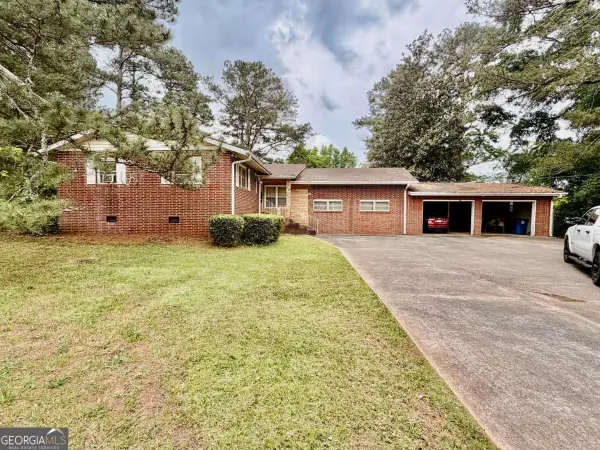 125 Greenway Park Drive, Mcdonough, GA 30253
