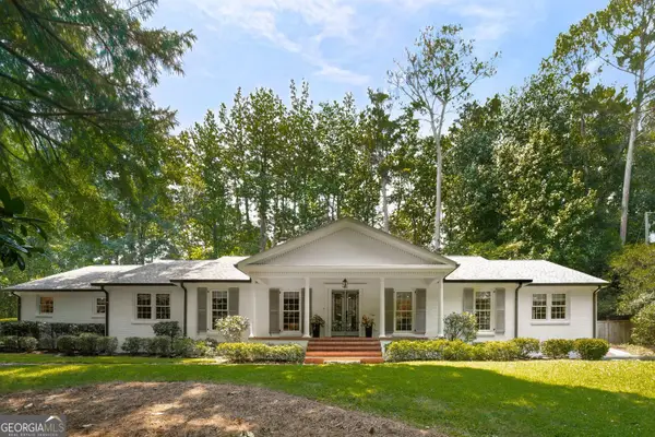 5680 Lake Forrest Drive Nw, Sandy Springs, GA 30342
