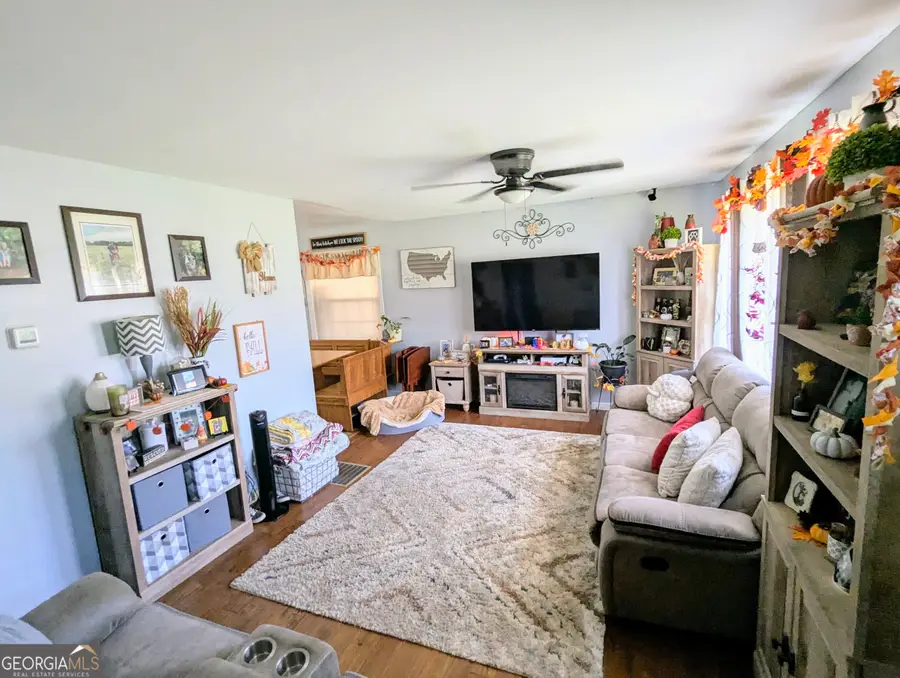 610 Spencer Street, Barnesville, GA 30204 - #3