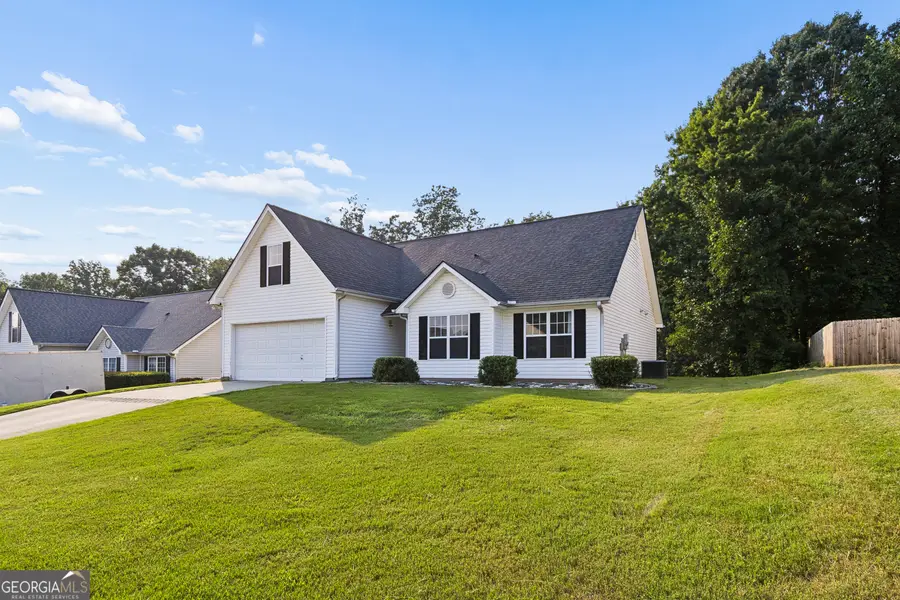 3752 Chesapeake Trace Lane, Flowery Branch, GA 30542 - #2