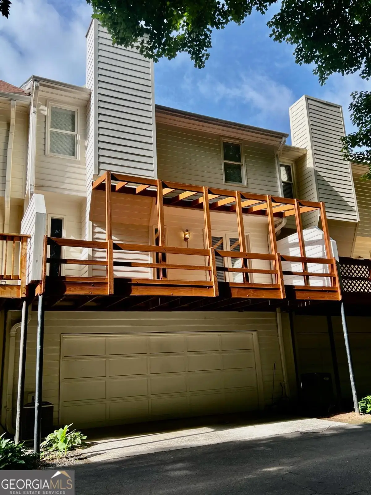 10 E Huntington Place Drive Drive, Sandy Springs, GA 30350 - #1