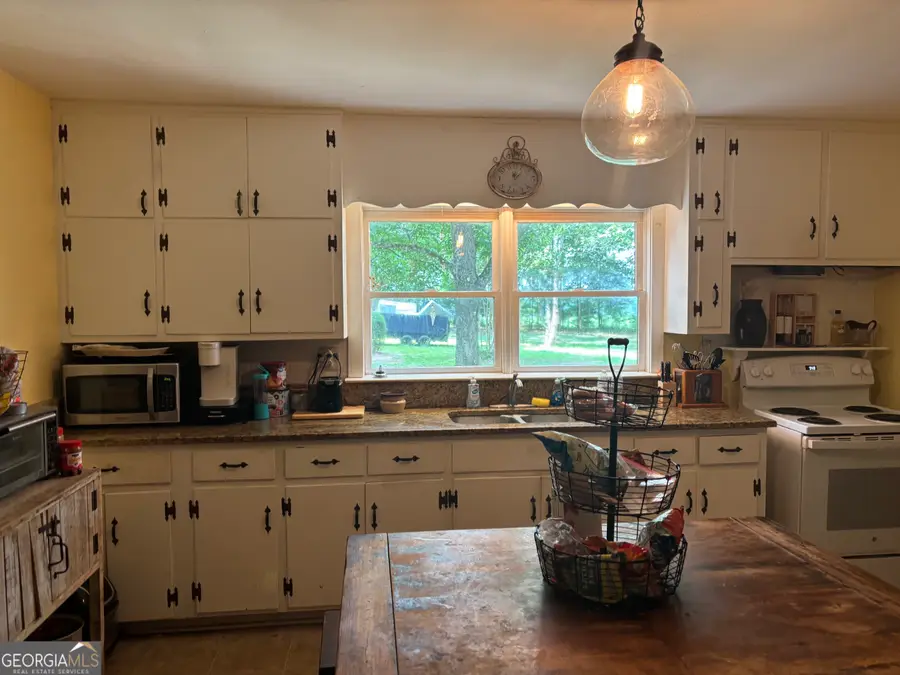 526 Mcdonald Road, Covington, GA 30016 - #3