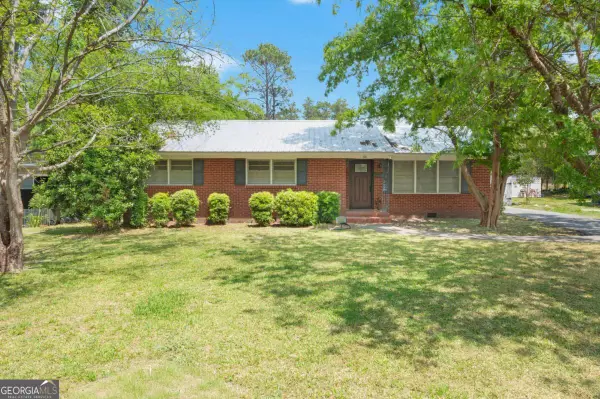 1011 Cherokee Circle, Waycross, GA 31501
