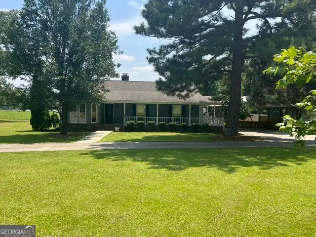 64 Lake Dr, Manchester, GA 31816 - #1