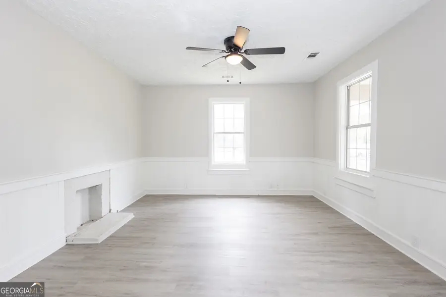 218 W Chappell Street, Griffin, GA 30223 - #3