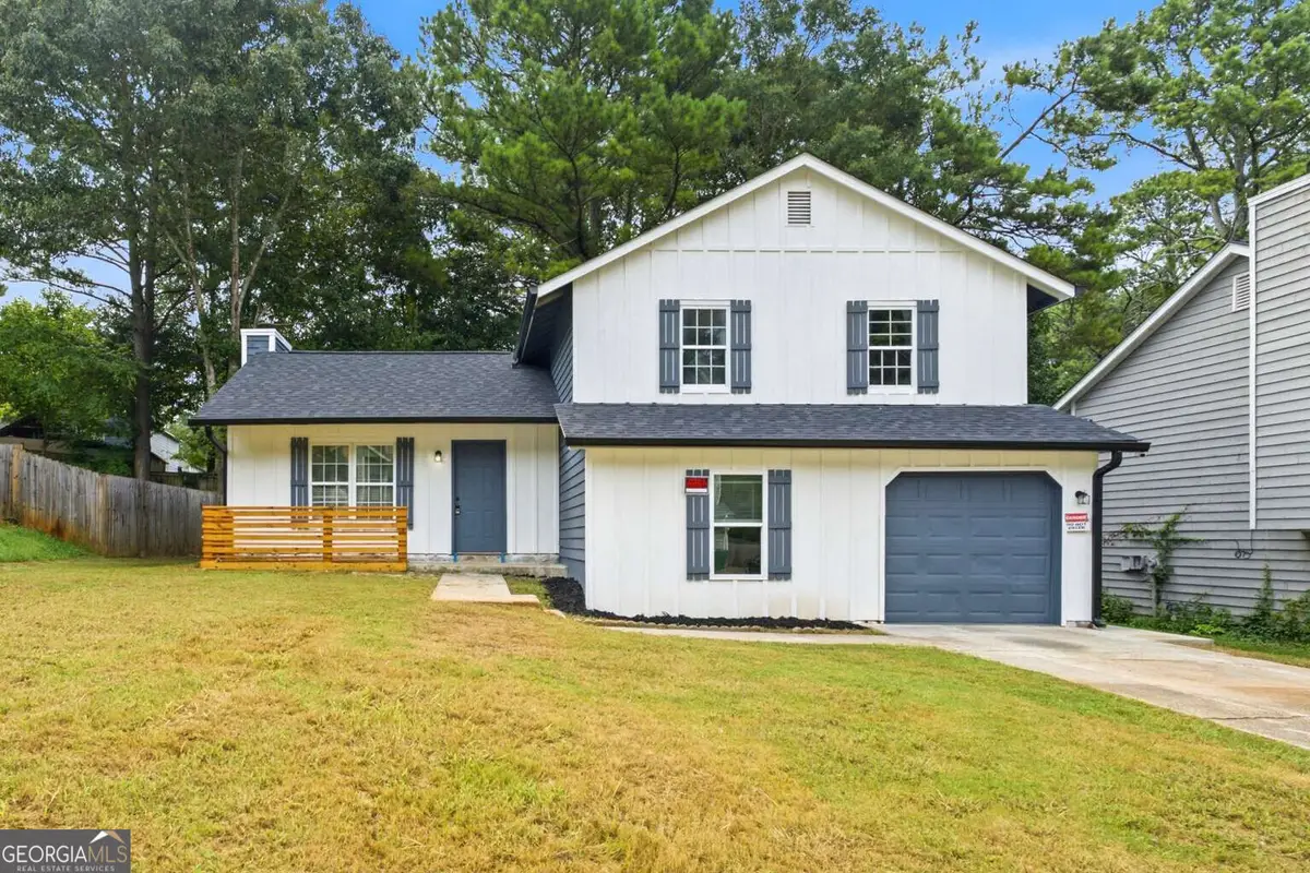 917 Lake Watch Drive, Stone Mountain, GA 30088 - #1