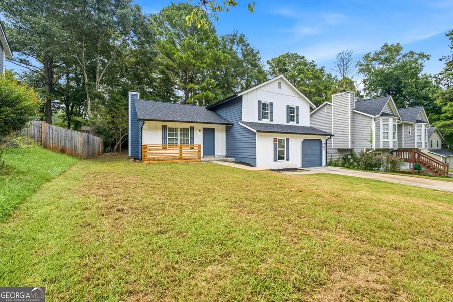 917 Lake Watch Drive, Stone Mountain, GA 30088 - #2