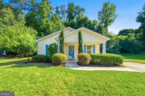 6955 Satterlee Woods Lane, Austell, GA 30168
