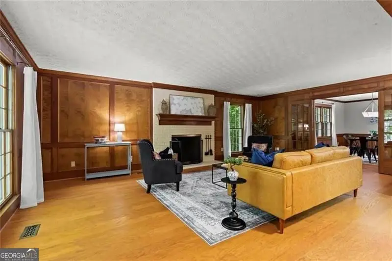 1052 Evelyn Lane Sw, Lilburn, GA 30047 - #2