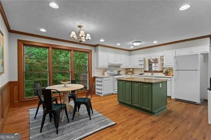 1052 Evelyn Lane Sw, Lilburn, GA 30047 - #3