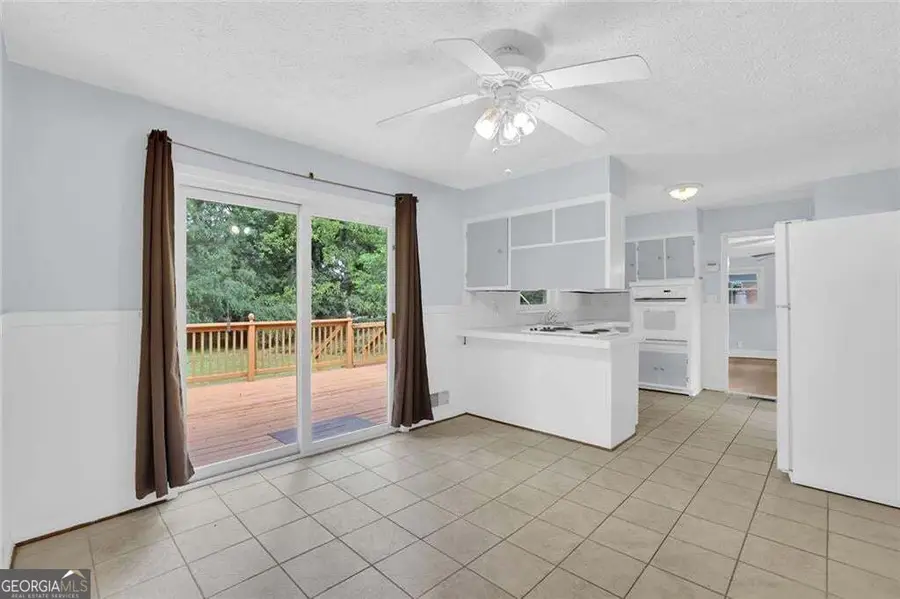 1563 Rockbridge Road, Stone Mountain, GA 30087 - #3