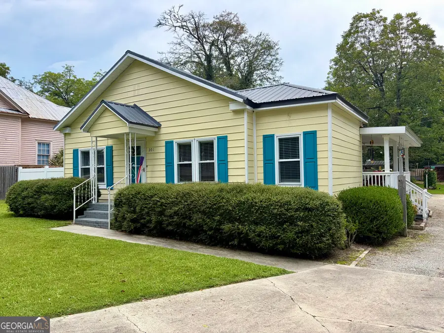 201 Georgia Avenue, Sylvania, GA 30467 - #3