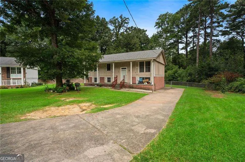 1140 Pineglen Drive, Riverdale, GA 30296 - #1