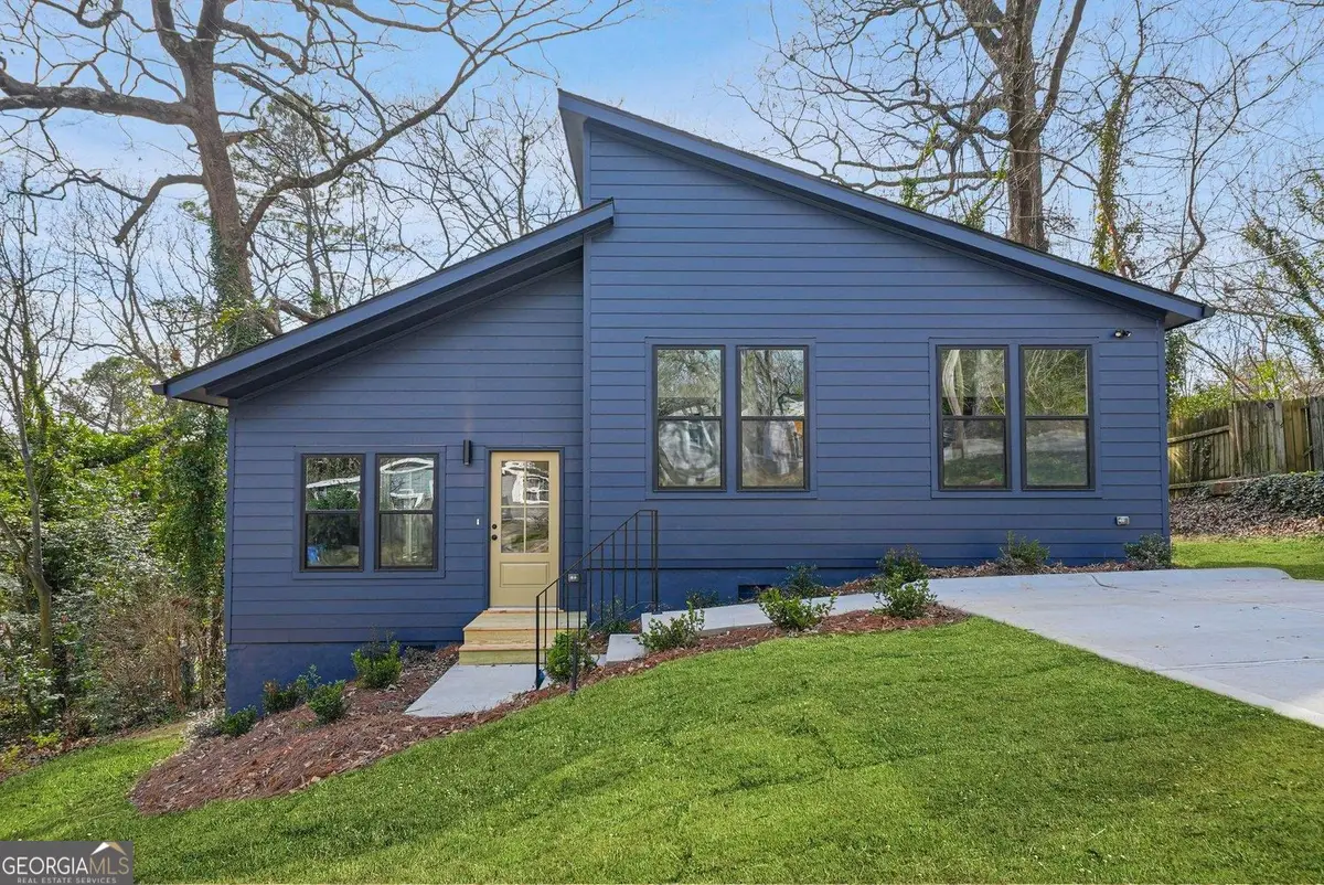 1674 Mary George Avenue Nw, Atlanta, GA 30318 - #1