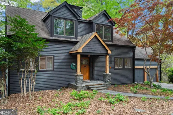 1890 Spalding Drive, Sandy Springs, GA 30350