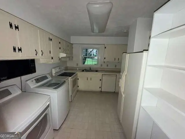 6700 Roswell Road #33E, Sandy Springs, GA 30328 - #2