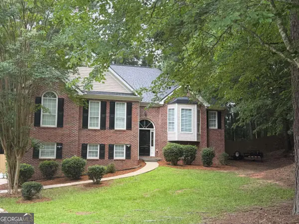 218 Oakwood Court, Mcdonough, GA 30252