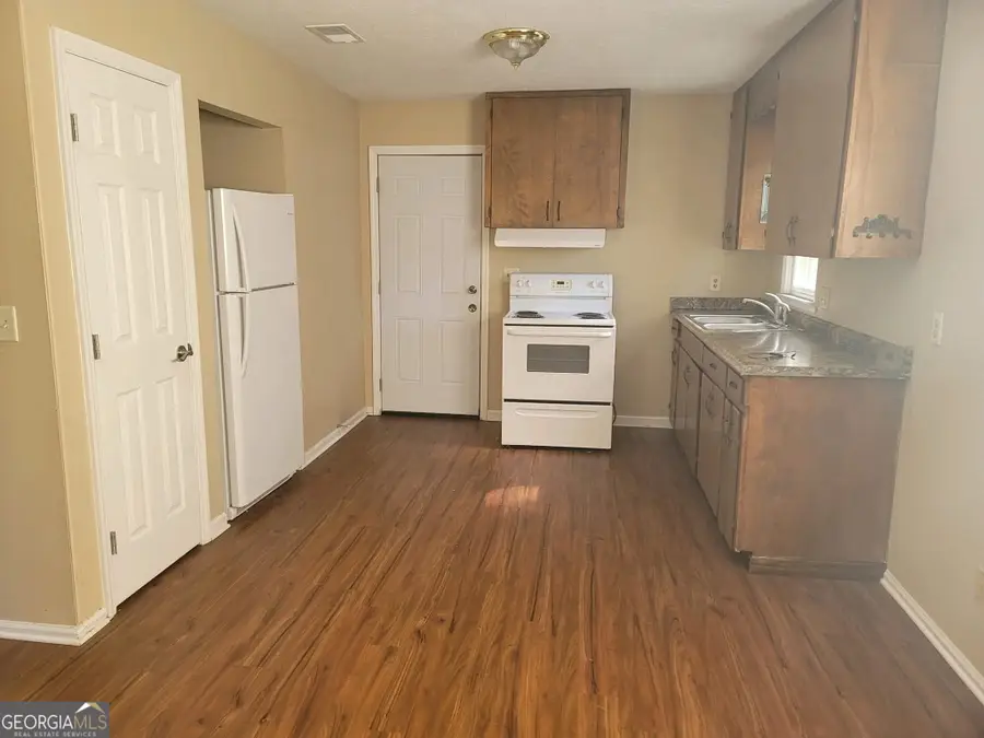 1210 Douglas Circle, Americus, GA 31709 - #2