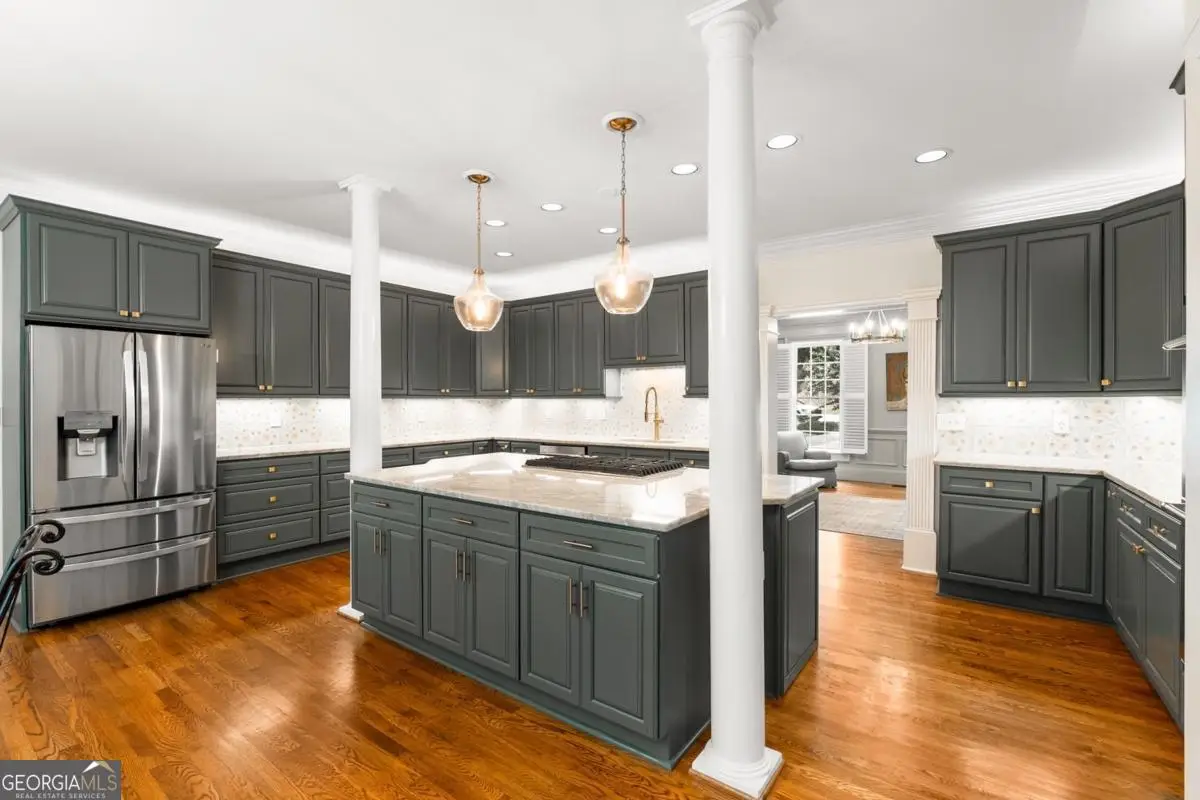 345 W Berwicke Common Ne, Sandy Springs, GA 30342 - #1