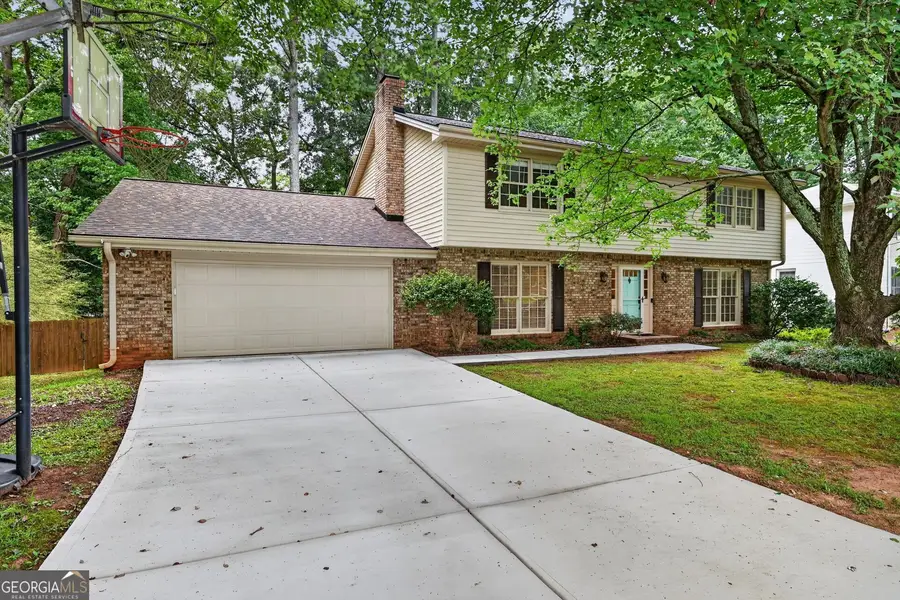 4682 Stonehenge Drive, Dunwoody, GA 30360 - #2
