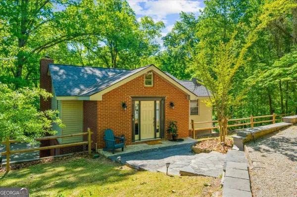 9670 Lee Circle, Gainesville, GA 30506